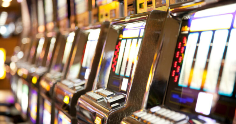 Trik Memaksimalkan Free Spins dalam Slot Online